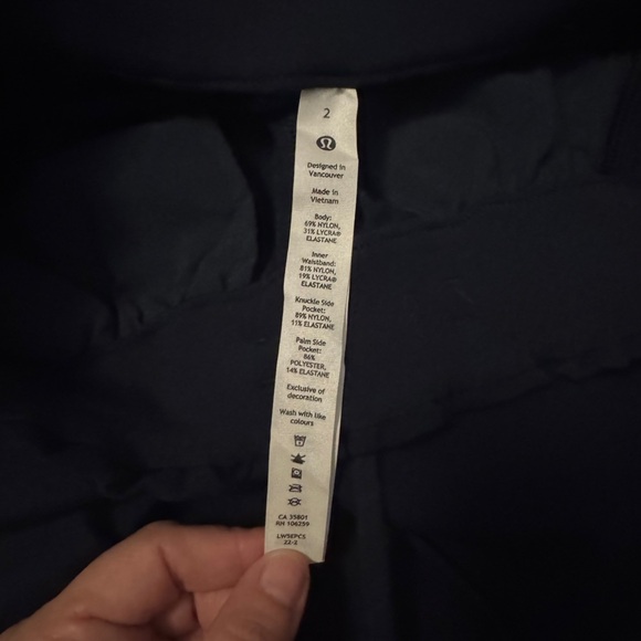 Lululemon Stretch High-Rise Pant 7/8 Length in True Navy - Picture 4 of 6